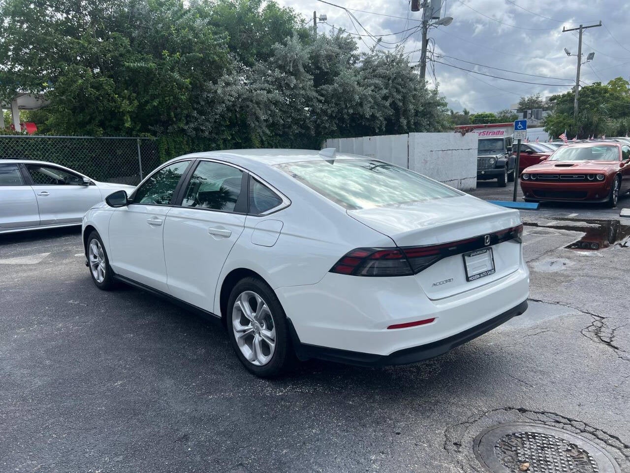 2025 Honda Accord LX 4dr Sedan