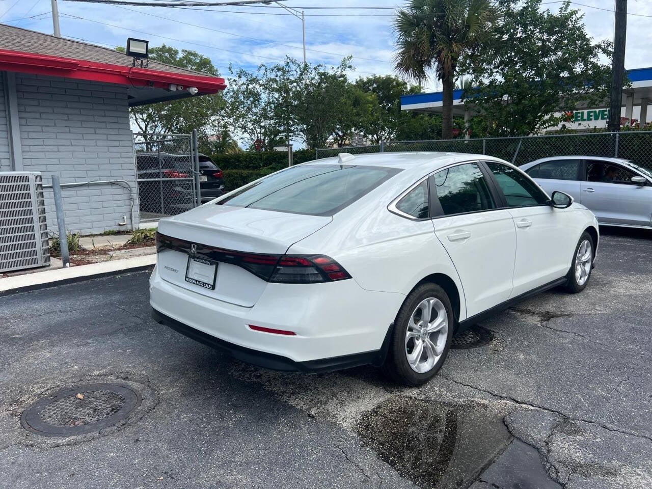 2025 Honda Accord LX 4dr Sedan