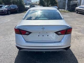 2021 Nissan Altima 2.5 S 4dr Sedan