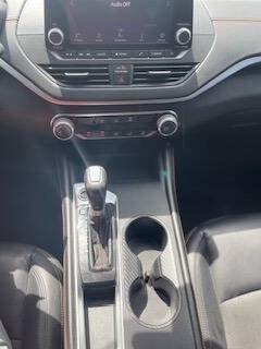 2022 Nissan Altima 2.5 SR 4dr Sedan