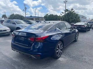 2022 Nissan Altima 2.5 SR 4dr Sedan