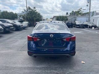 2022 Nissan Altima 2.5 SR 4dr Sedan