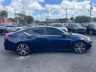 2022 Nissan Altima 2.5 SR 4dr Sedan