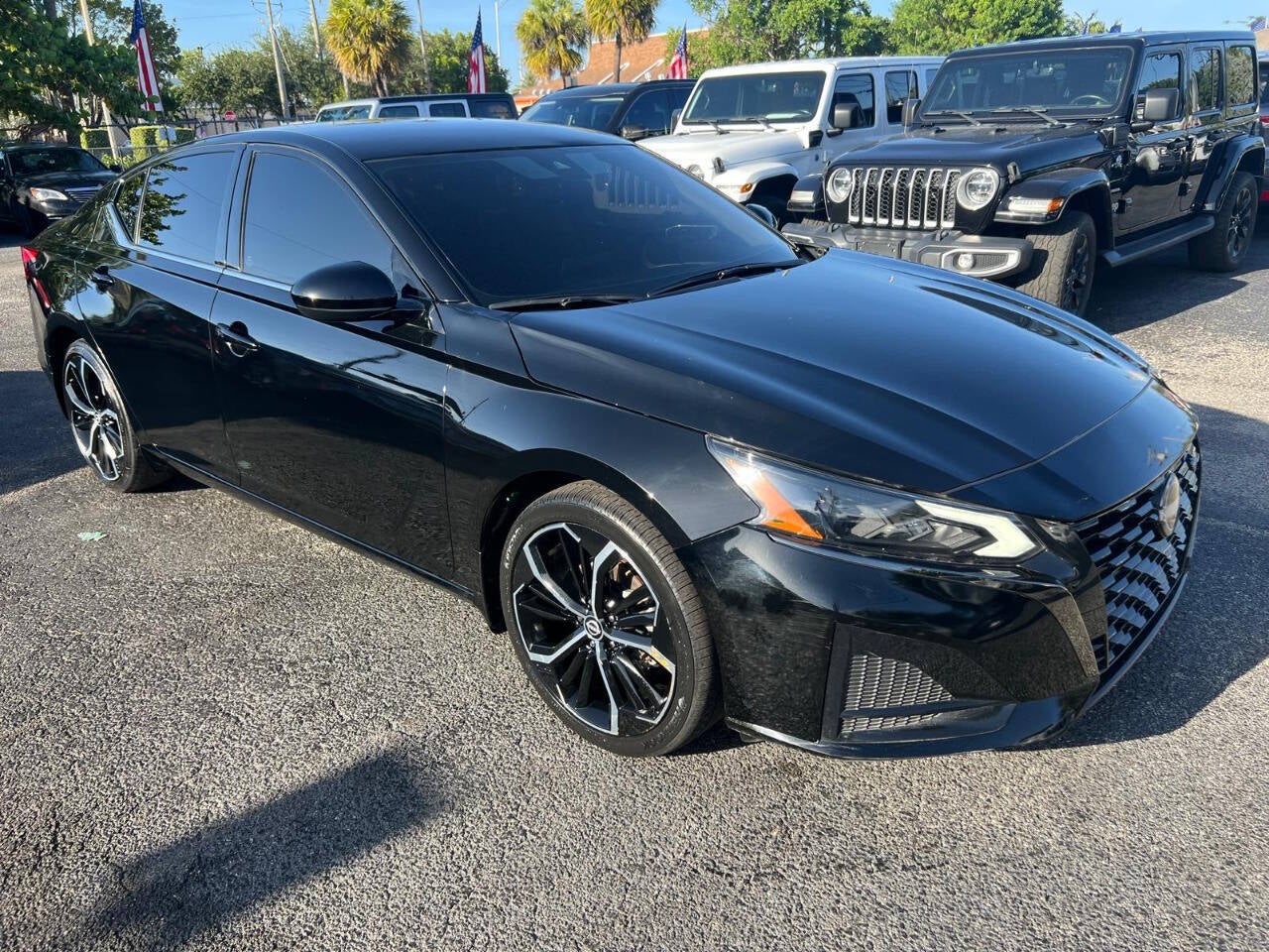 2023 Nissan Altima 2.5 SR 4dr Sedan