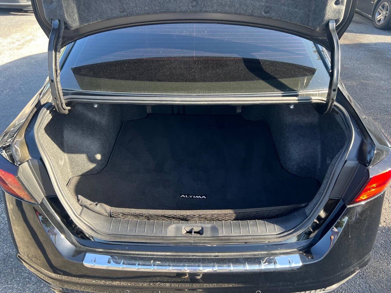 2023 Nissan Altima 2.5 SR 4dr Sedan