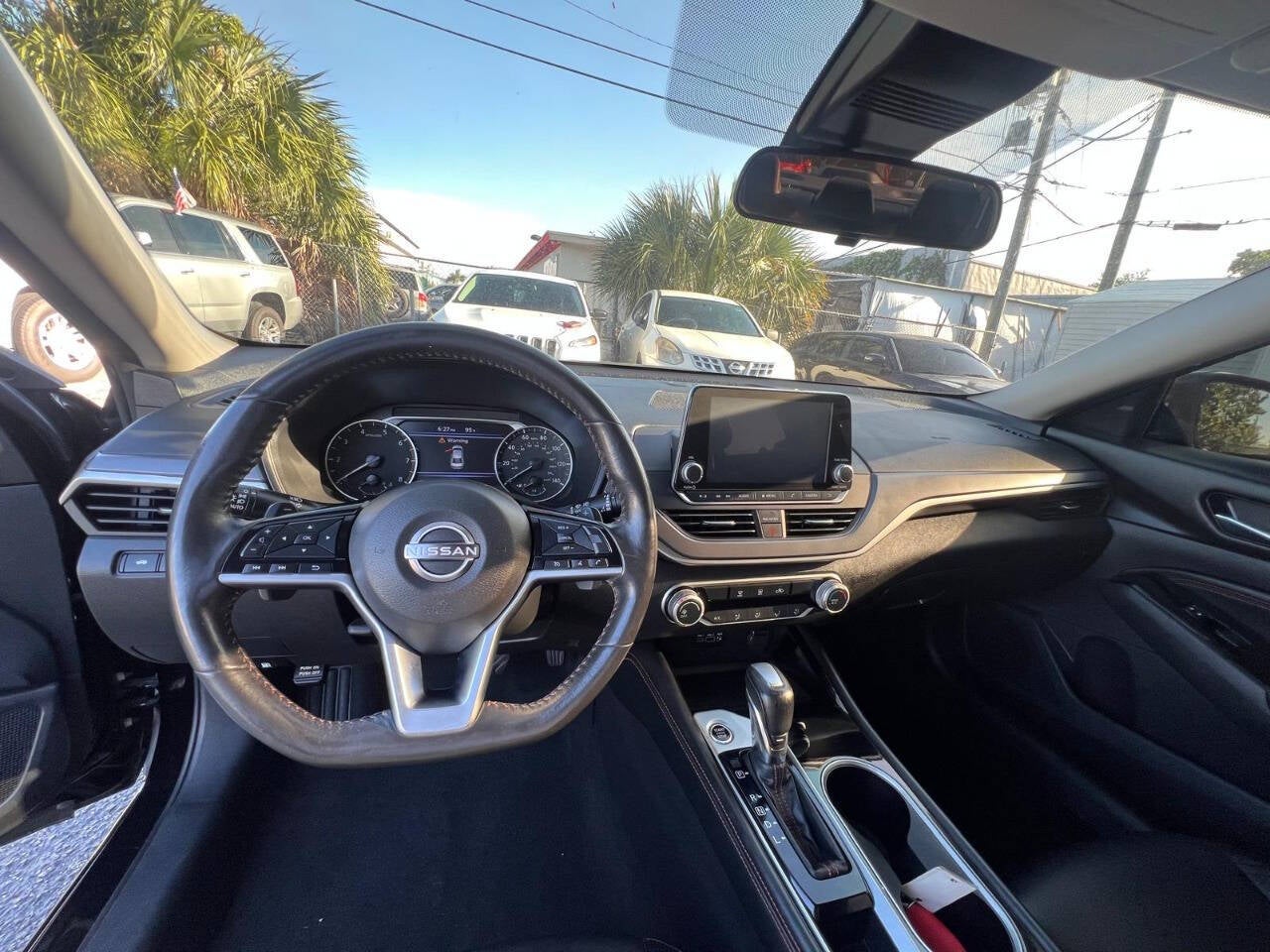 2023 Nissan Altima 2.5 SR 4dr Sedan