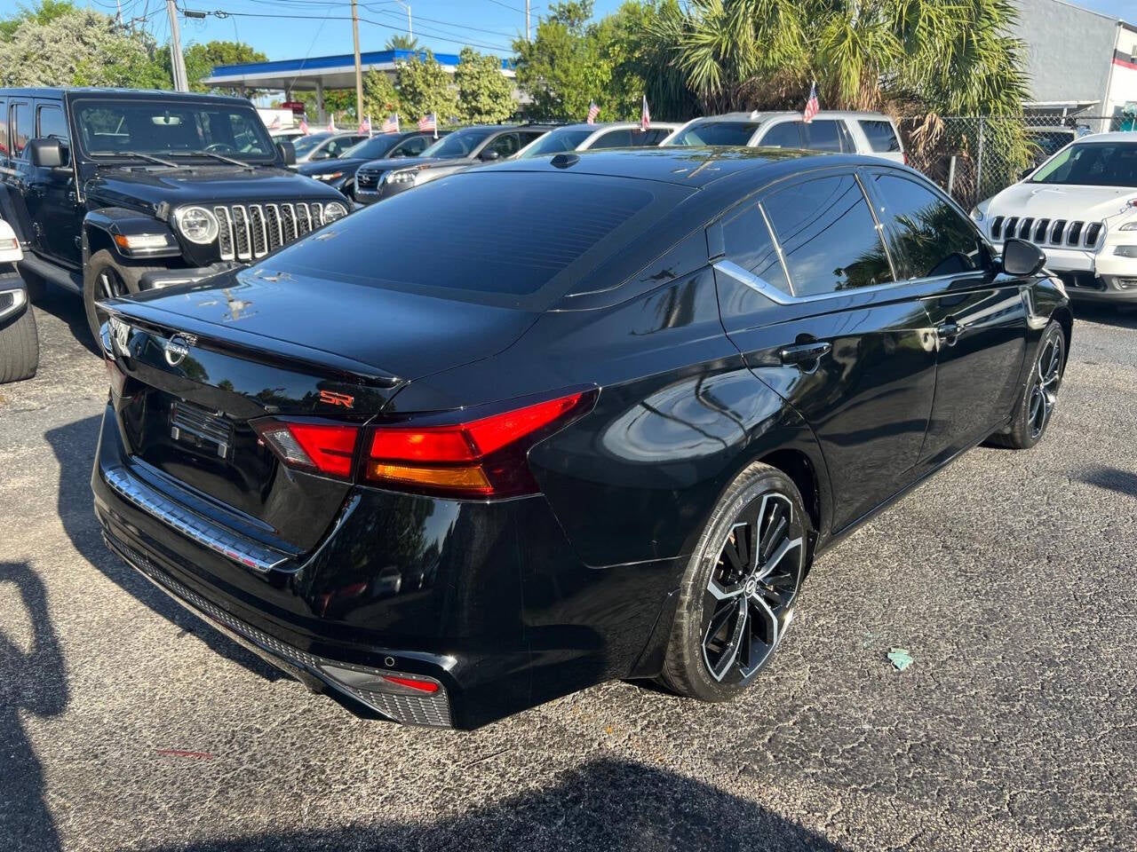 2023 Nissan Altima 2.5 SR 4dr Sedan