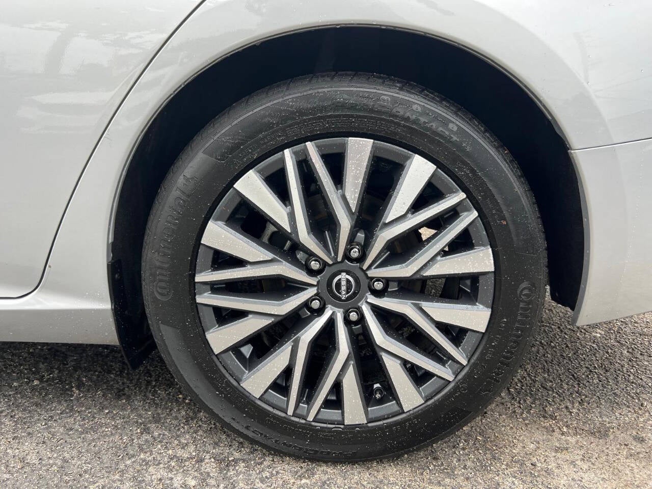 2024 Nissan Altima 2.5 SV 4dr Sedan