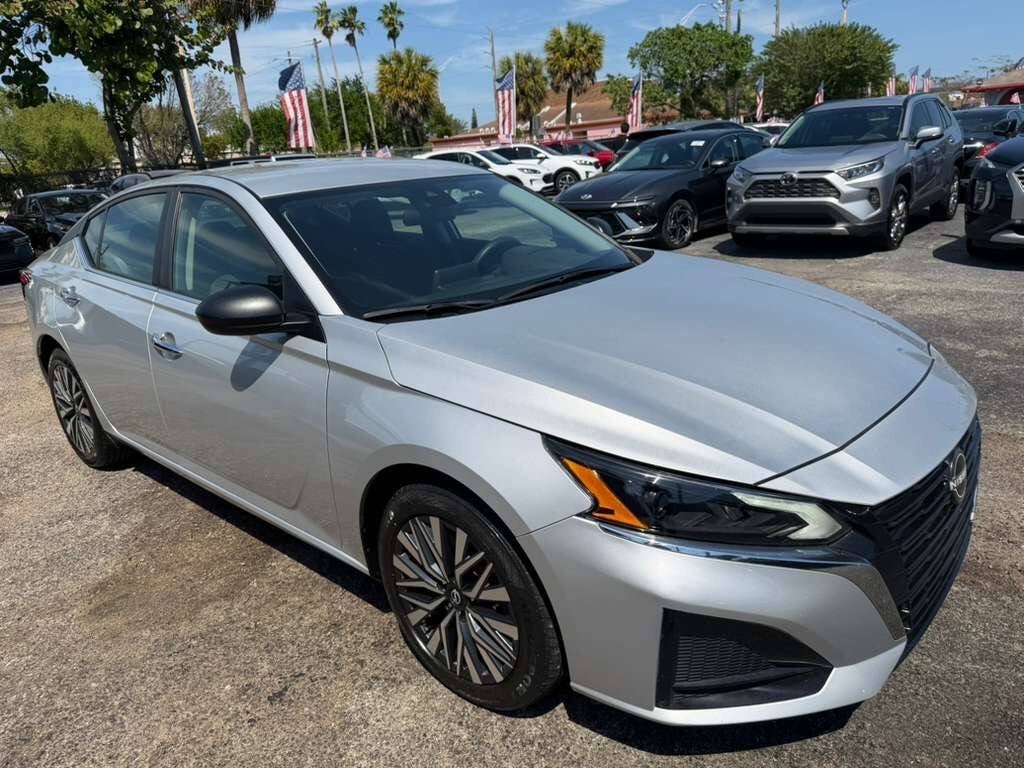 2024 Nissan Altima 2.5 SV 4dr Sedan