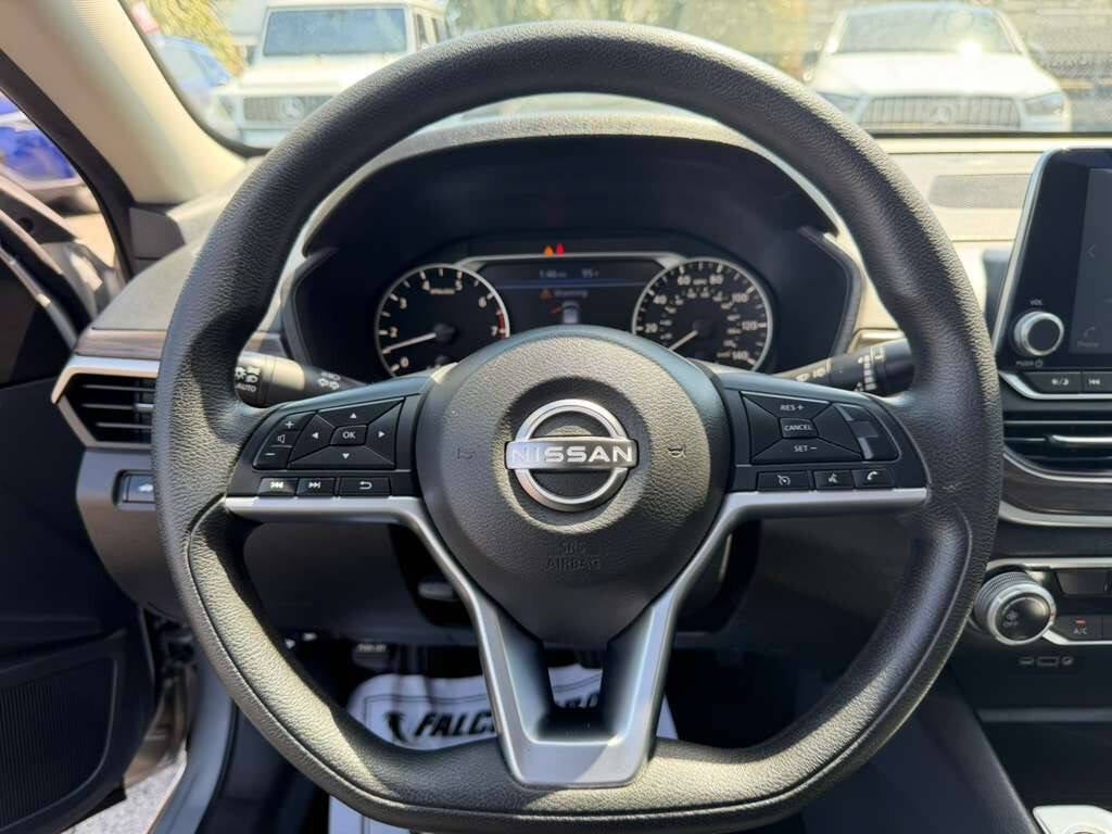 2024 Nissan Altima 2.5 SV 4dr Sedan