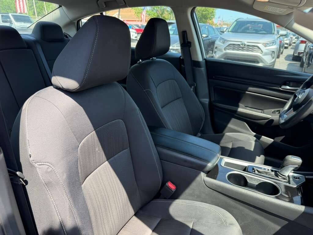 2024 Nissan Altima 2.5 SV 4dr Sedan