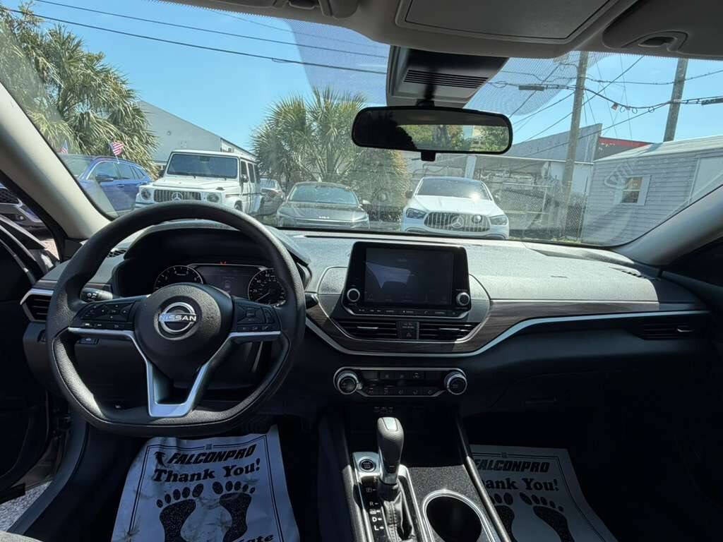 2024 Nissan Altima 2.5 SV 4dr Sedan