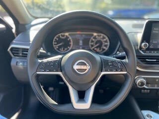 2025 Nissan Altima 2.5 SV 4dr Sedan