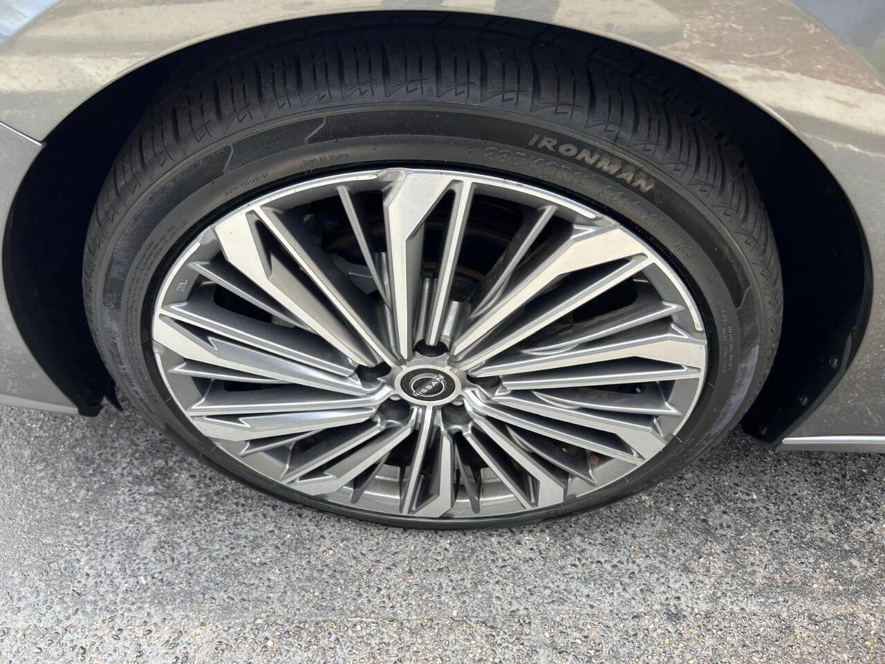 2023 Nissan Altima 2.5 SL 4dr Sedan