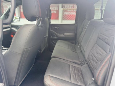 2023 Nissan Frontier SV 4x2 4dr Crew Cab 5 ft. SB