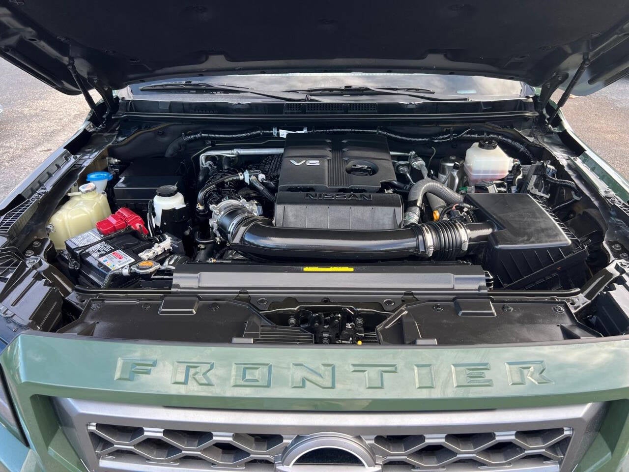 2023 Nissan Frontier SV 4x2 4dr Crew Cab 5 ft. SB