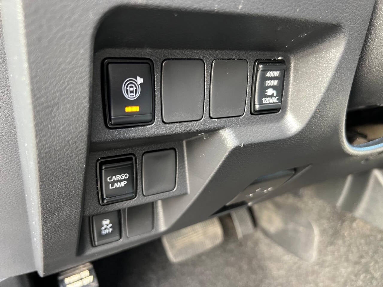 2023 Nissan Frontier SV 4x2 4dr Crew Cab 5 ft. SB