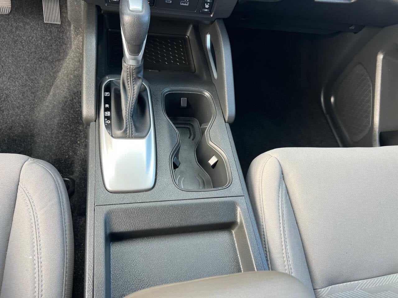 2023 Nissan Frontier SV 4x2 4dr Crew Cab 5 ft. SB