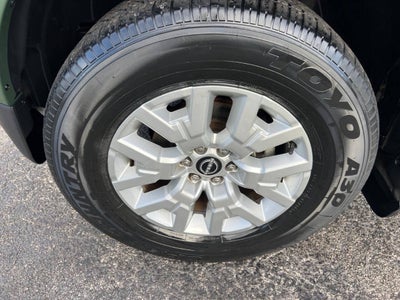 2023 Nissan Frontier SV 4x2 4dr Crew Cab 5 ft. SB