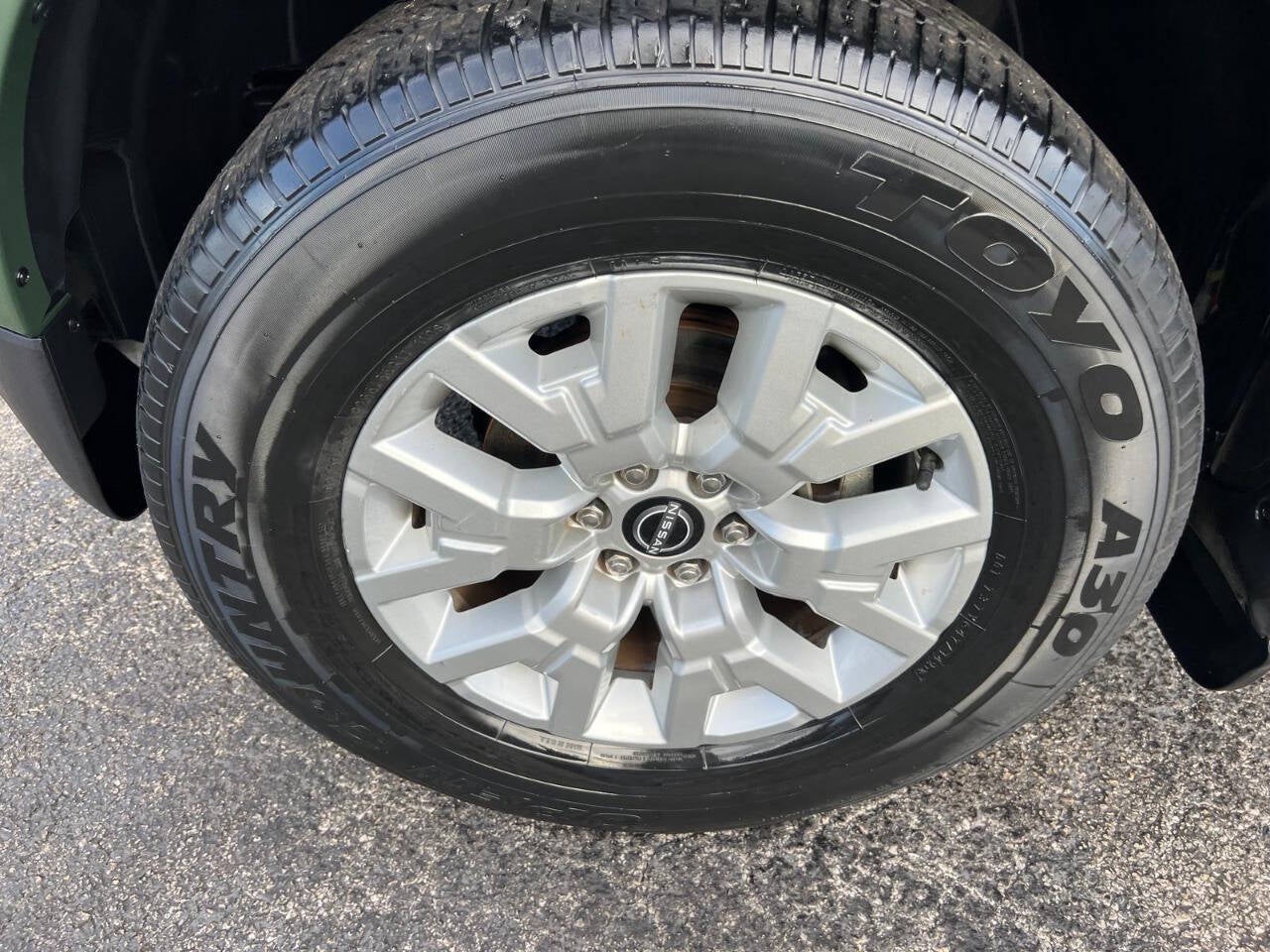 2023 Nissan Frontier SV 4x2 4dr Crew Cab 5 ft. SB