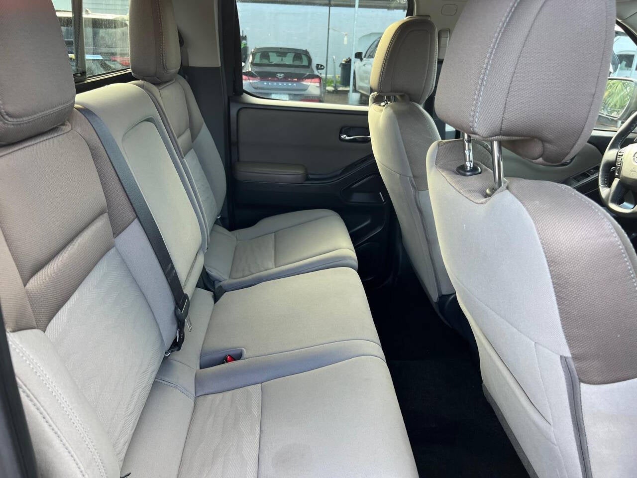 2023 Nissan Frontier SV 4x2 4dr Crew Cab 5 ft. SB