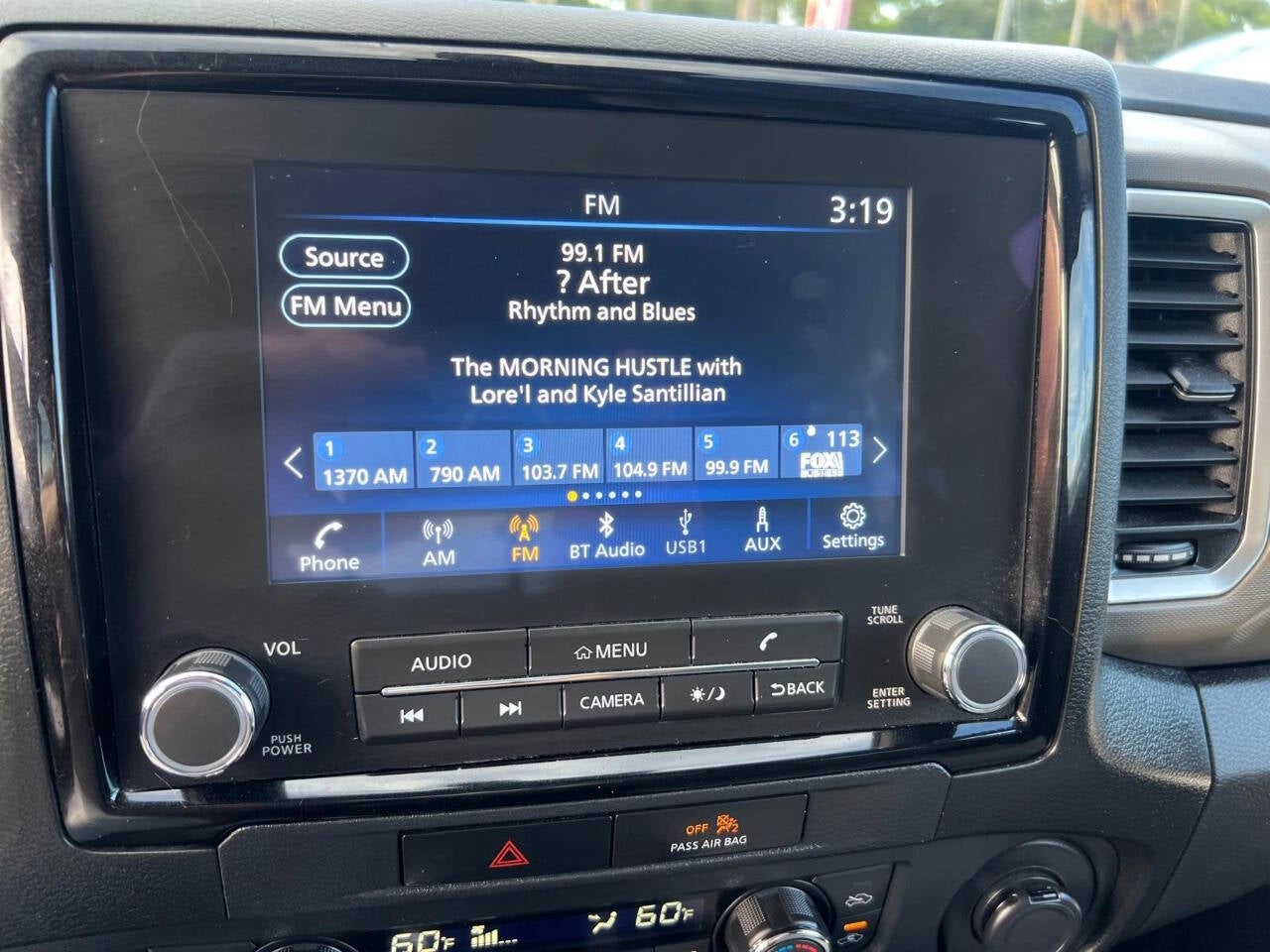 2023 Nissan Frontier SV 4x2 4dr Crew Cab 5 ft. SB