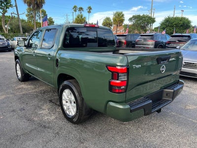 2023 Nissan Frontier SV 4x2 4dr Crew Cab 5 ft. SB