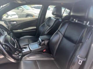 2022 Dodge Charger SXT 4dr Sedan