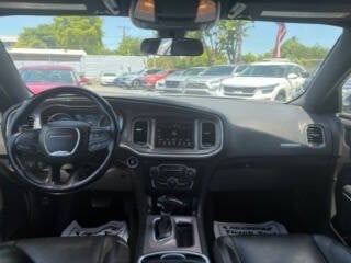 2022 Dodge Charger SXT 4dr Sedan