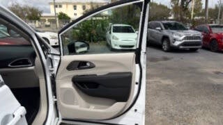 2024 Chrysler Pacifica Touring L 4dr Mini Van