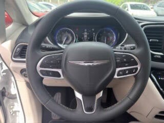 2024 Chrysler Pacifica Touring L 4dr Mini Van