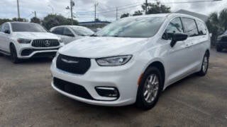 2024 Chrysler Pacifica Touring L 4dr Mini Van