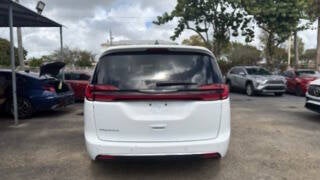 2024 Chrysler Pacifica Touring L 4dr Mini Van