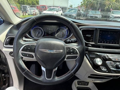 2018 Chrysler Pacifica Touring L 4dr Mini Van