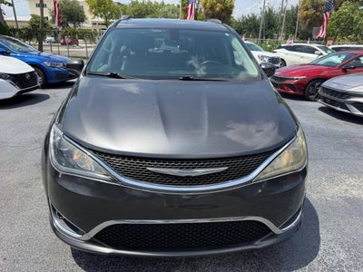 2018 Chrysler Pacifica Touring L 4dr Mini Van