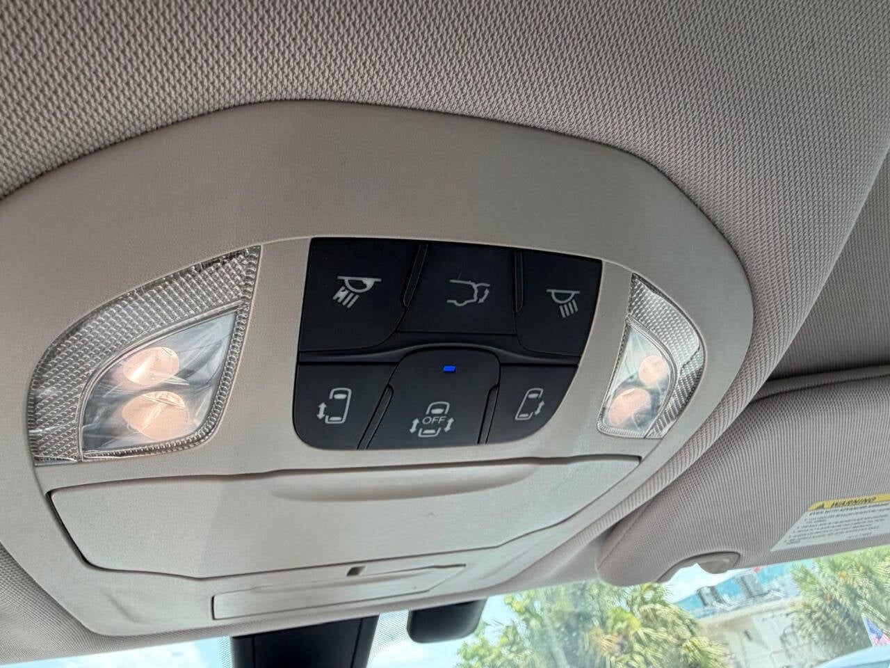 2018 Chrysler Pacifica Touring L 4dr Mini Van
