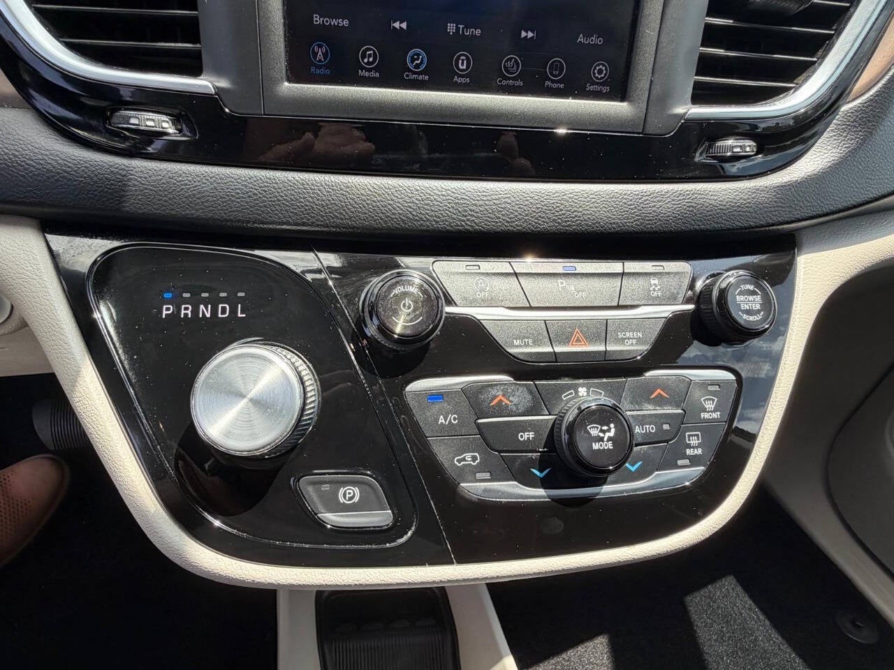 2018 Chrysler Pacifica Touring L 4dr Mini Van