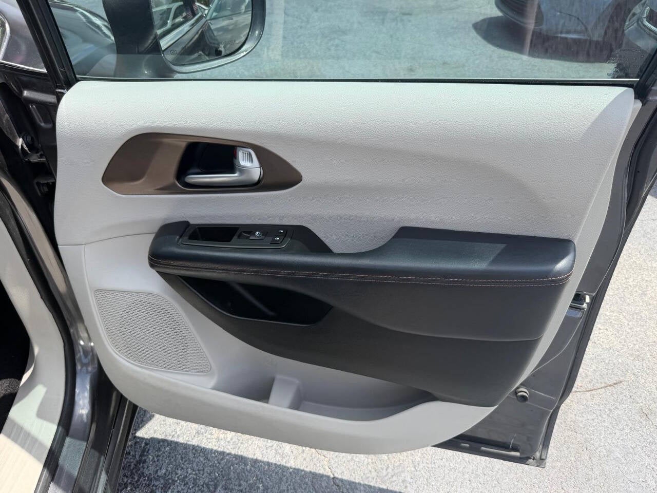 2018 Chrysler Pacifica Touring L 4dr Mini Van