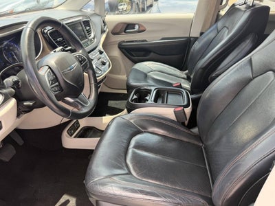 2018 Chrysler Pacifica Touring L 4dr Mini Van