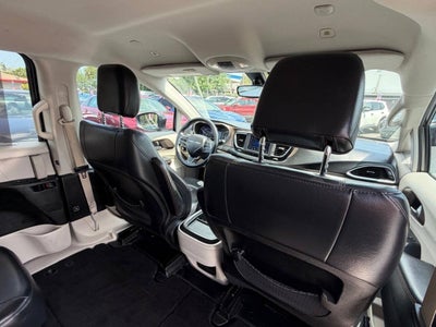 2018 Chrysler Pacifica Touring L 4dr Mini Van