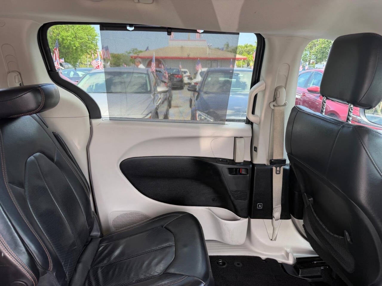 2018 Chrysler Pacifica Touring L 4dr Mini Van