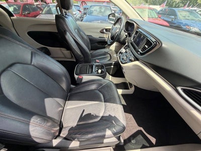 2018 Chrysler Pacifica Touring L 4dr Mini Van
