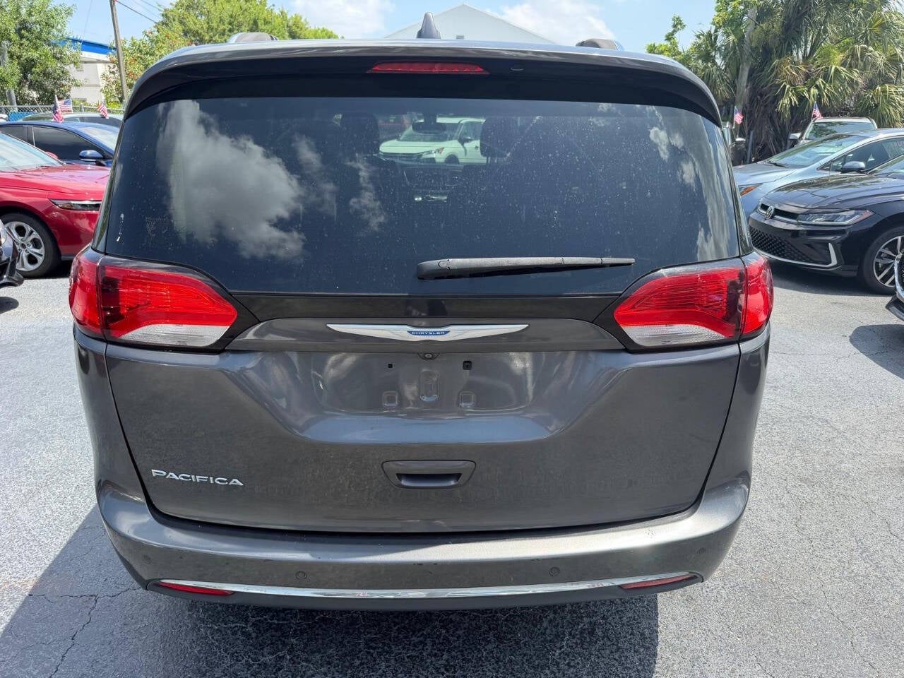 2018 Chrysler Pacifica Touring L 4dr Mini Van