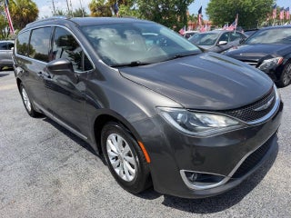 2018 Chrysler Pacifica Touring L 4dr Mini Van
