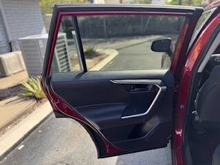 2021 Toyota RAV4 LE 4dr SUV