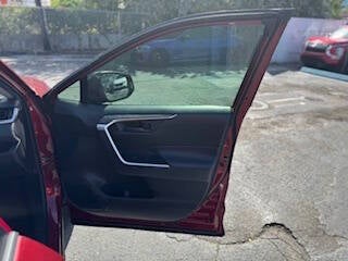 2021 Toyota RAV4 LE 4dr SUV