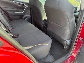 2021 Toyota RAV4 LE 4dr SUV