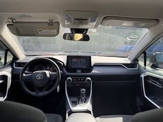 2021 Toyota RAV4 LE 4dr SUV