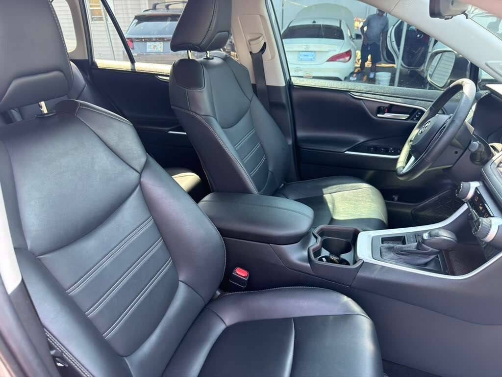 2020 Toyota RAV4 Limited 4dr SUV