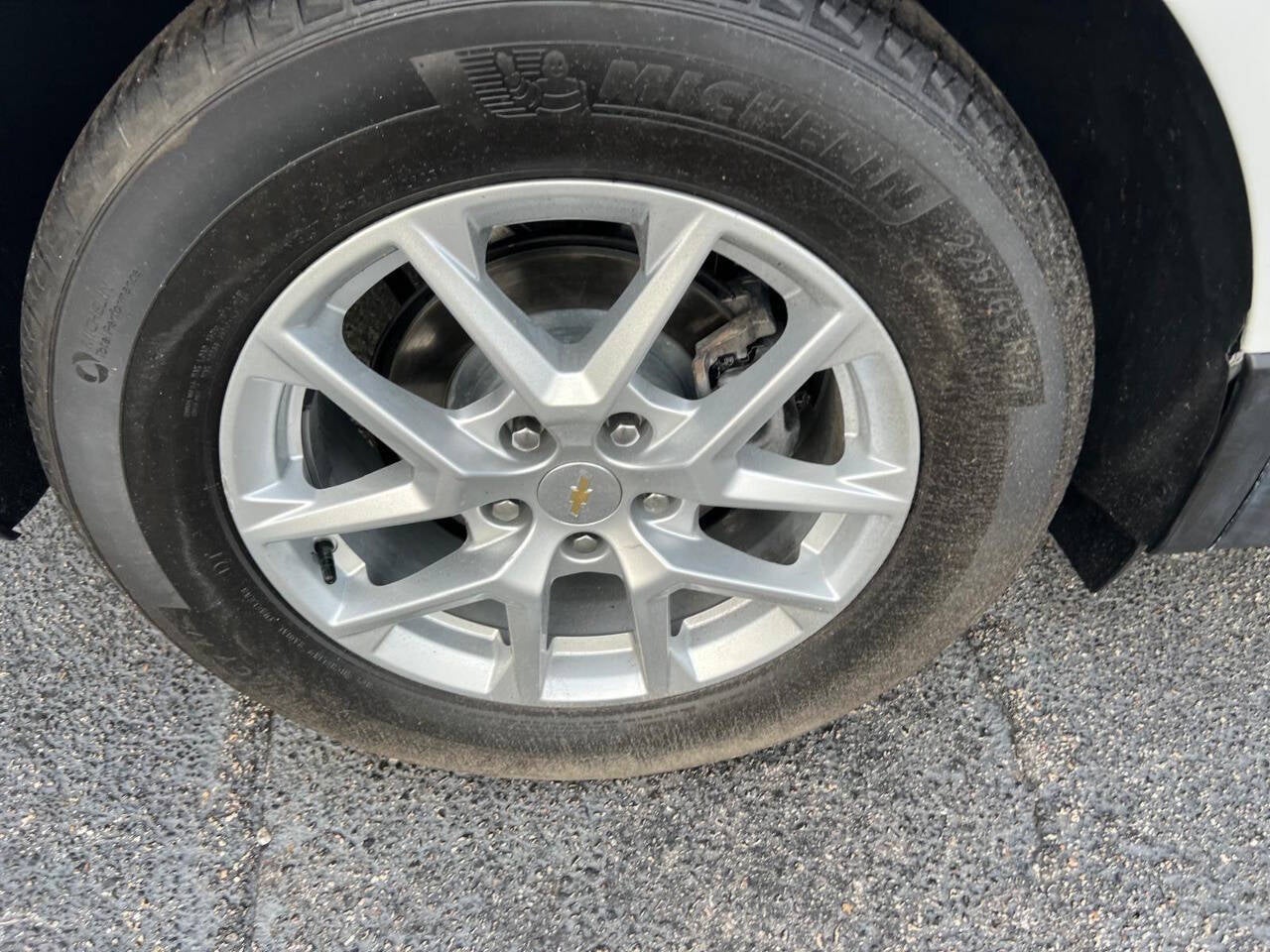 2024 Chevrolet Equinox LS 4dr SUV w/1LS